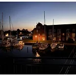 Maritimes In Der Lagunenstadt Daire *