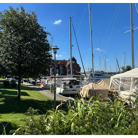Maritimes In Der Lagunenstadt Ueckermünde