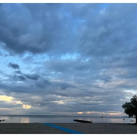 Maritimes In Der Lagunenstadt Ueckermünde
